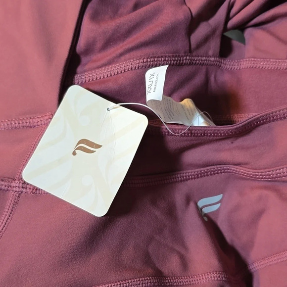 Fabletics PureLuxe Women Twist front oasis size XXL V-Neck Cutout Jumpsuit mauve - Picture 16 of 16